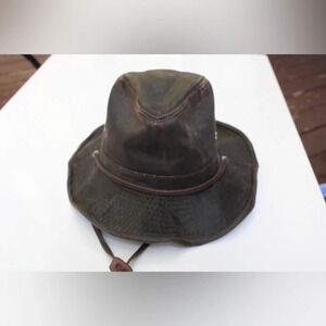 Connie’s women’s hat